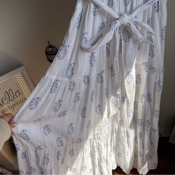 NWT Loves A Floral Metallic Paisley Surplice V-Neck Ruffled Sleeve Tiered Dress - Picture 5 of 10